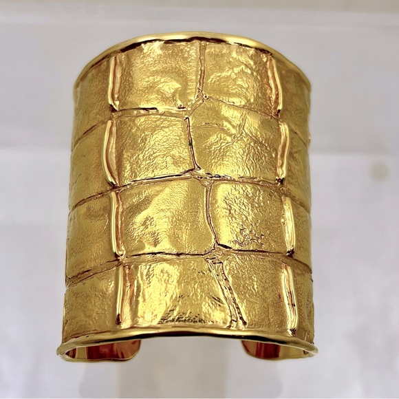 Monika Chiang Jewelry - MONIKA CHIANG Gold CROC Cuff Bracelet